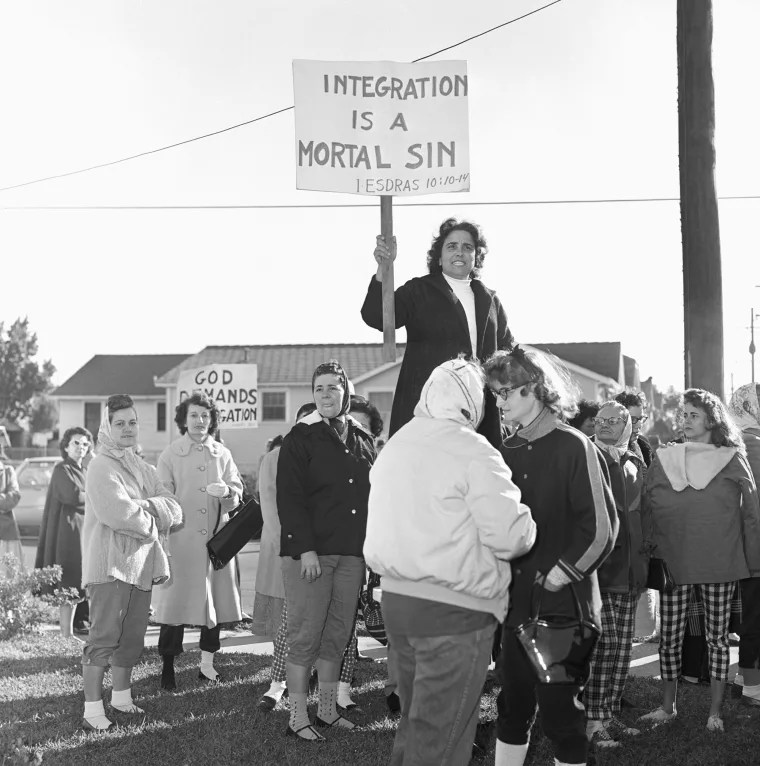 180511 desegregation schools 1960 ac 610